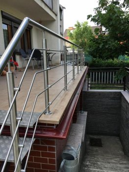 Exteriérové zábradlia rodinný dom - rôzne