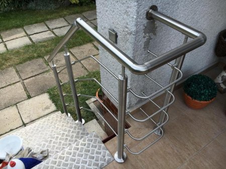 Exteriérové zábradlia rodinný dom - rôzne