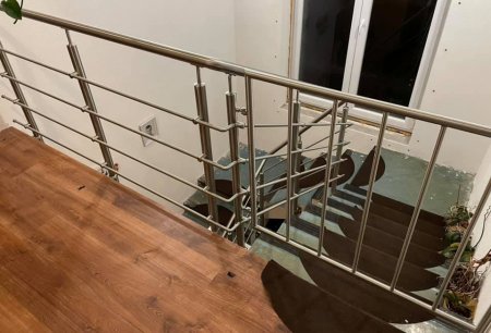 Nerezové zábradlie a bránička