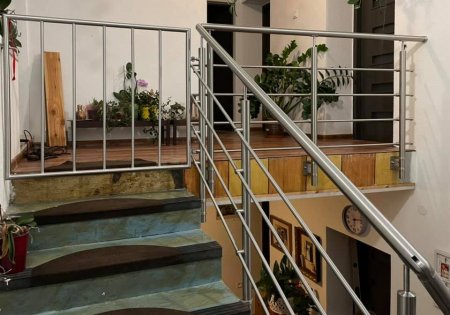 Nerezové zábradlie a bránička