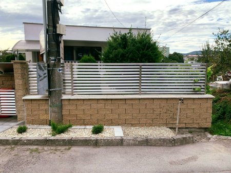 Samootváracia brána na diaľkové ovládanie