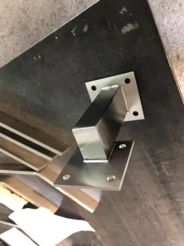 Držiaky zábradlia pod polystyrén